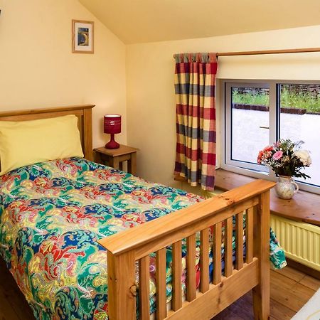1 Tan Yr Eglwys Barn Cottage Pontardawe Екстер'єр фото