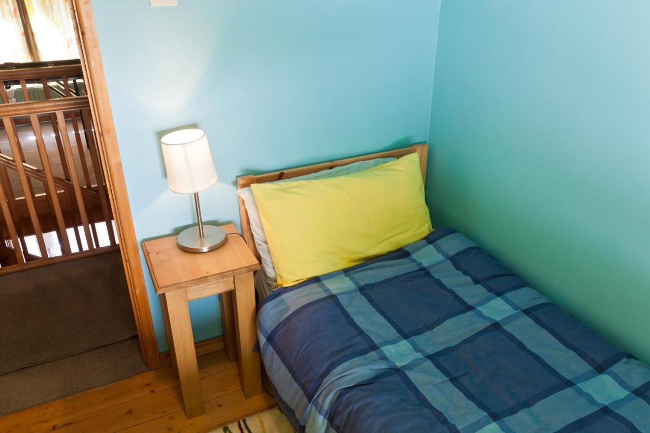 1 Tan Yr Eglwys Barn Cottage Pontardawe Екстер'єр фото
