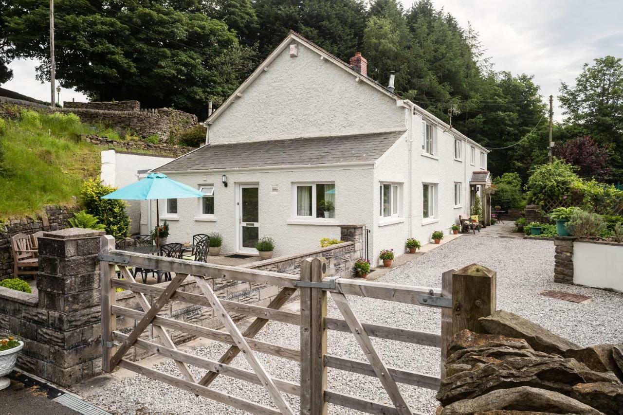 1 Tan Yr Eglwys Barn Cottage Pontardawe Екстер'єр фото